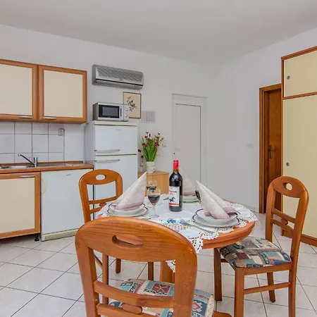 Apartman Markovic 1 By Interhome