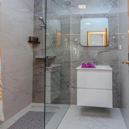 Markovic 1 By Interhome