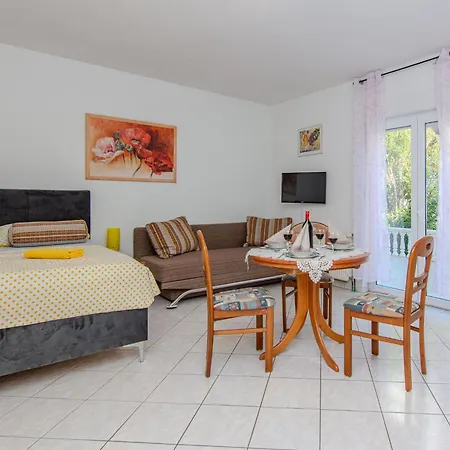 Markovic 1 By Interhome